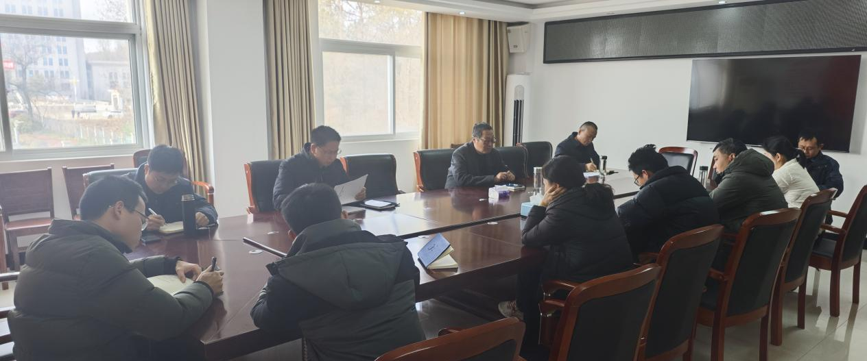 新县司法局召开2024年度政府法律顾问工作考核评议会