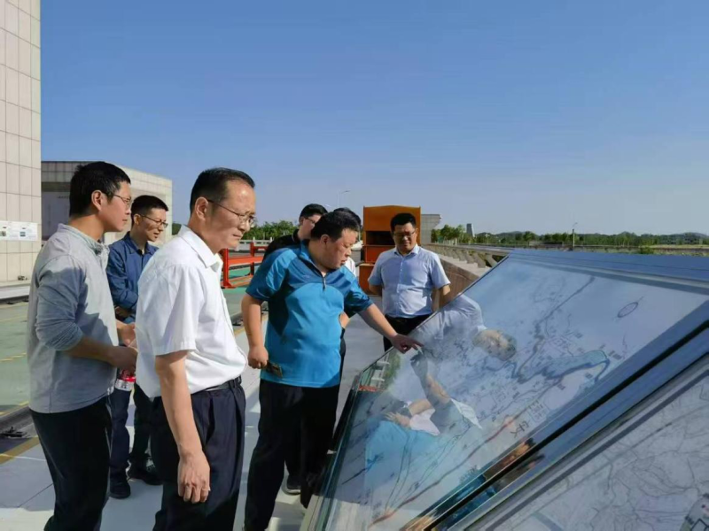 信阳市应急管理局与省地震局监测处信阳中心站 联合开展地震安全“上门服务”活动