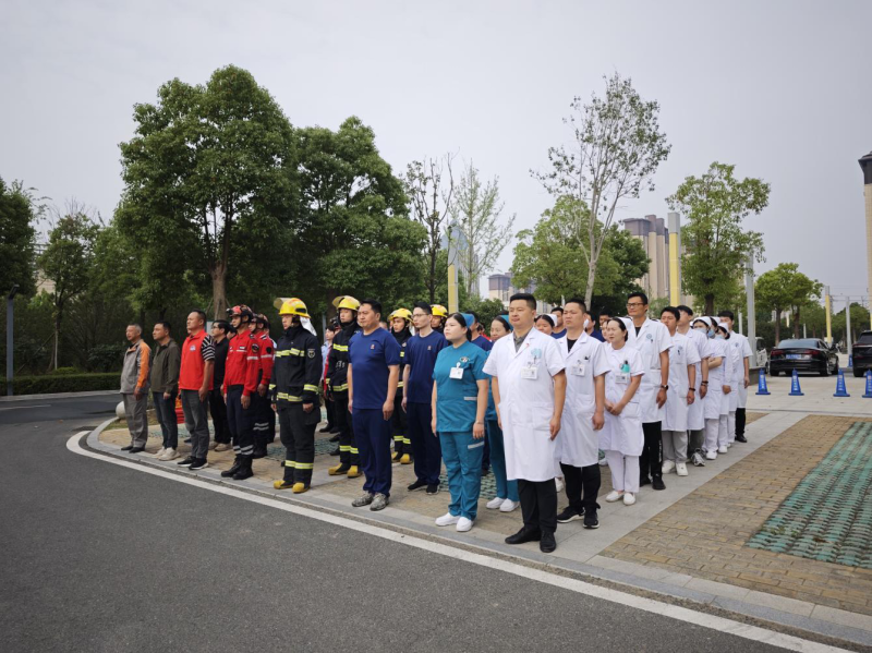 以“实战”显担当   息县组织开展人员密集场所应急疏散演练