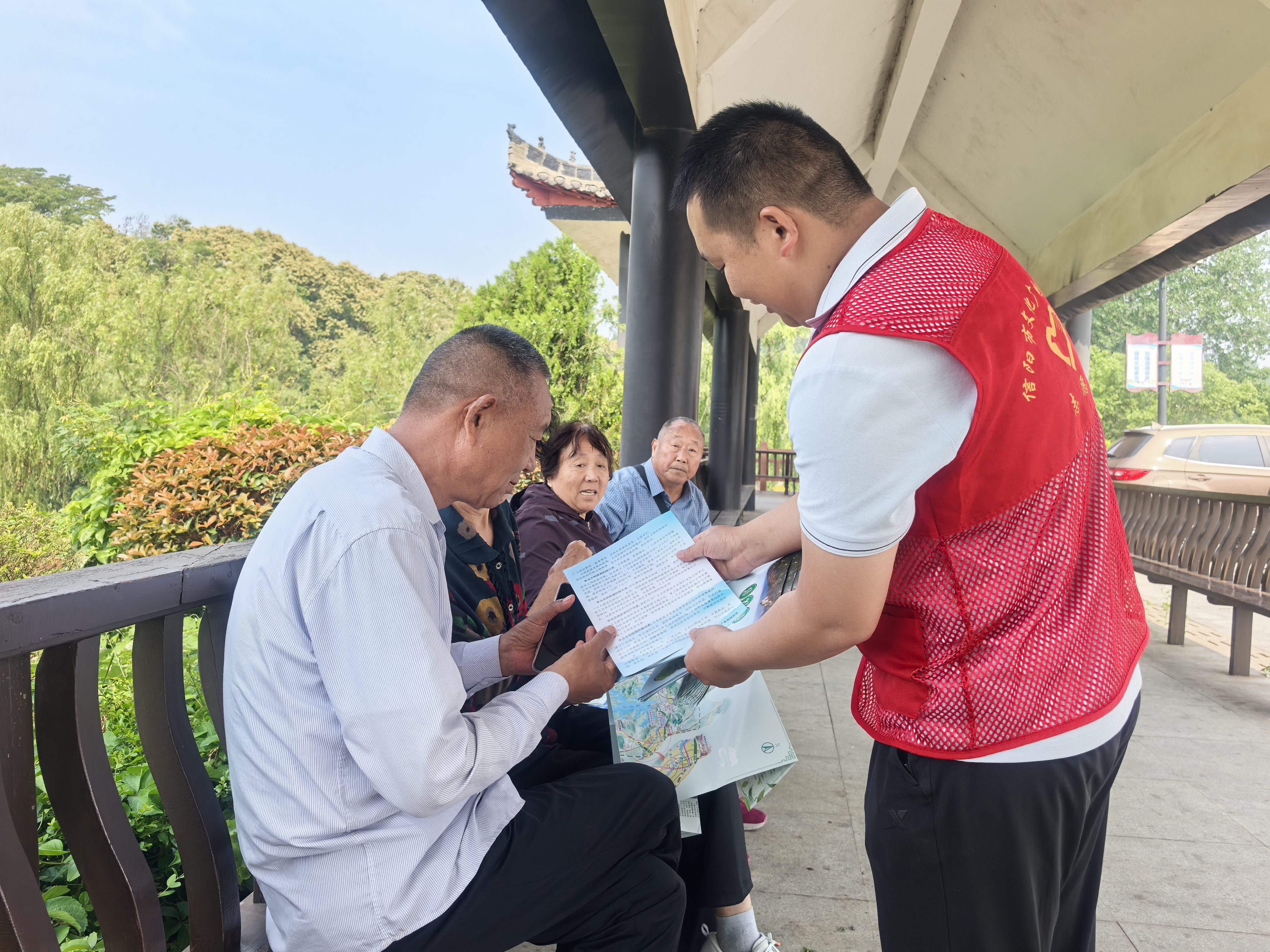 文明风尚润乡村  旅游宣传入人心