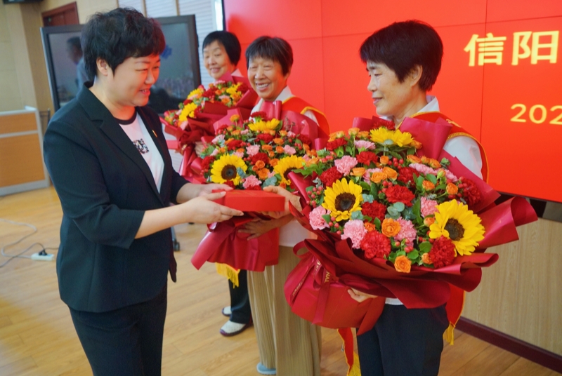 市水利局召开庆祝建党104周年大会