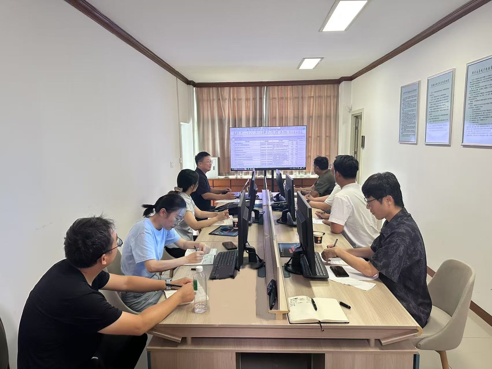 市审计局组织开展公立医院大数据审计经验交流活动