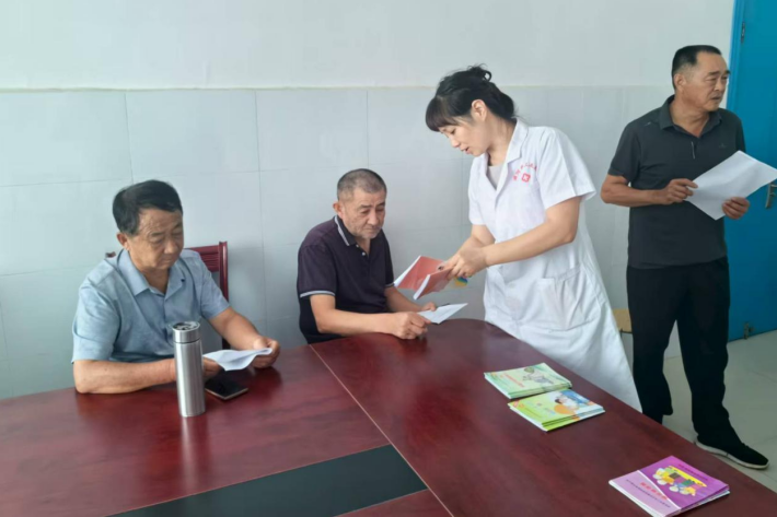 浉河区浉河港镇中心卫生院：“糖友”沙龙进乡村，中医香囊护健康