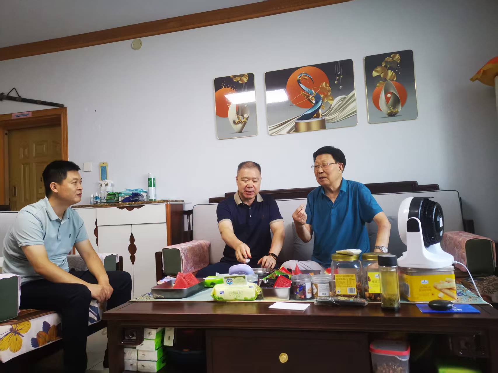 四级联动送温暖 尊崇关爱暖兵心 市退役军人事务局开展“八一”走访慰问活动