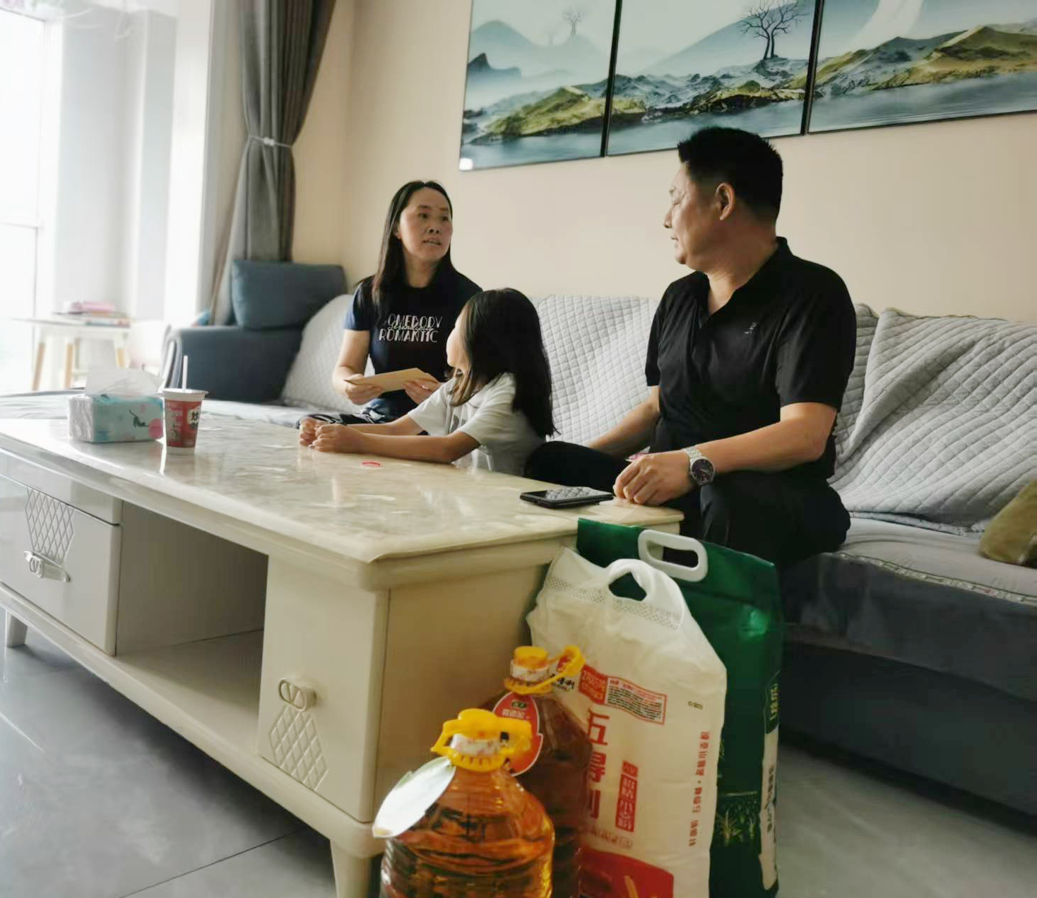 四级联动送温暖 尊崇关爱暖兵心 市退役军人事务局开展“八一”走访慰问活动