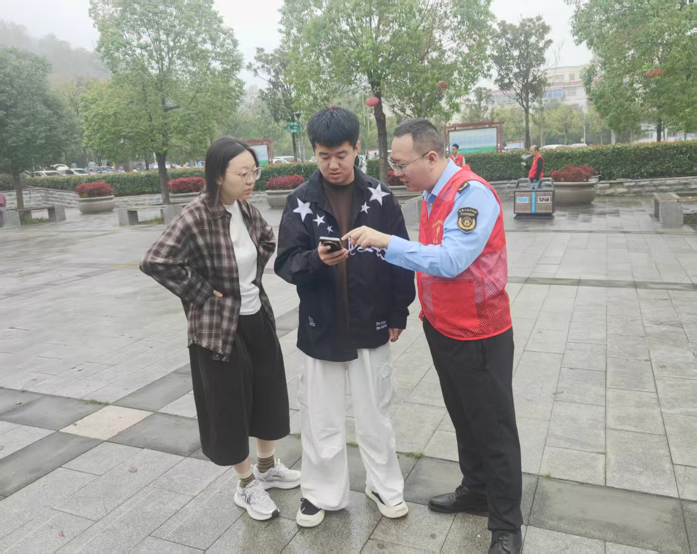 双节我在岗！信阳这支队伍用坚守和担当护航假日文旅平稳有序