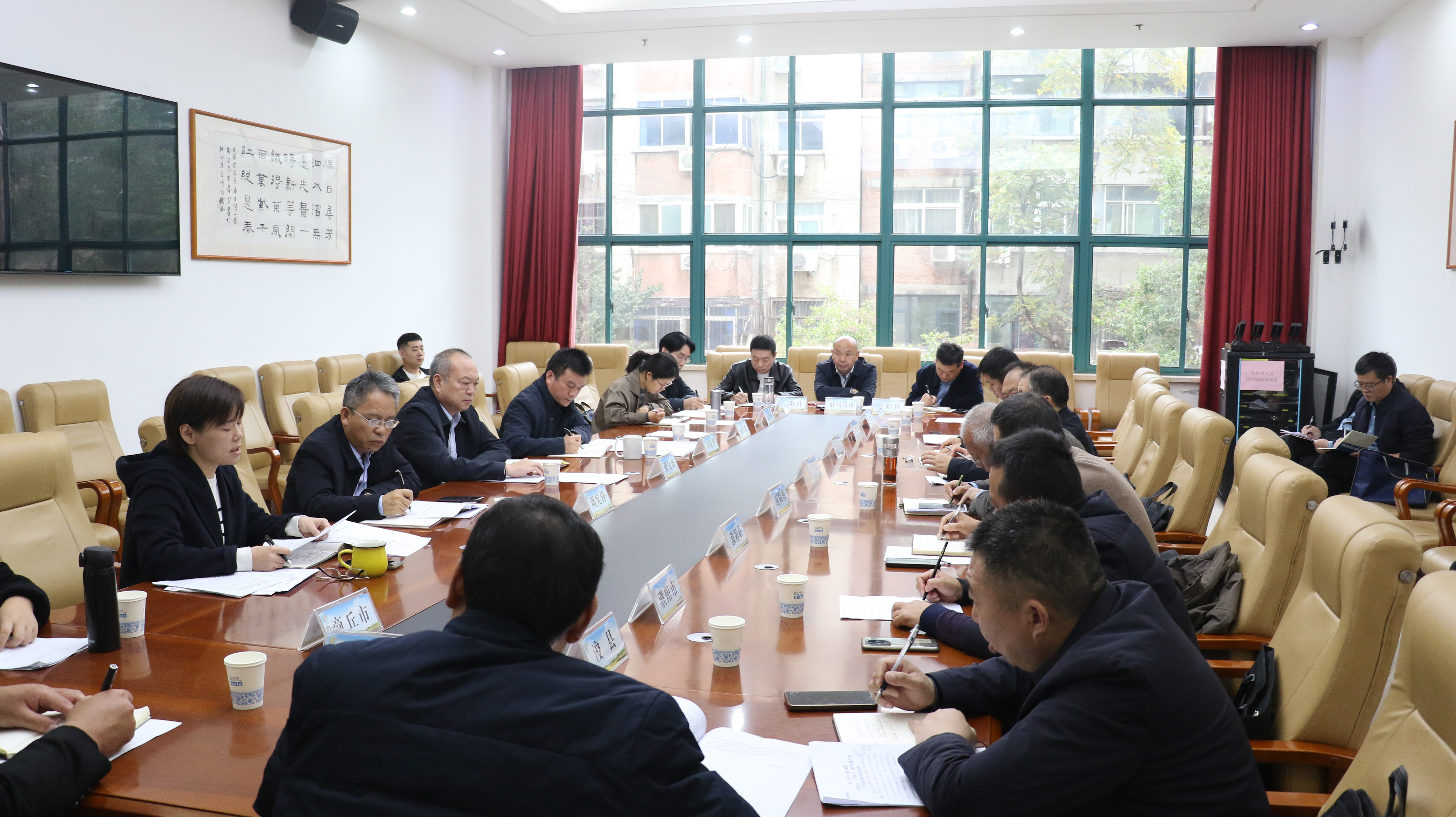 省农业农村厅召开生猪产业“养加销智联”  高质量发展模式座谈会