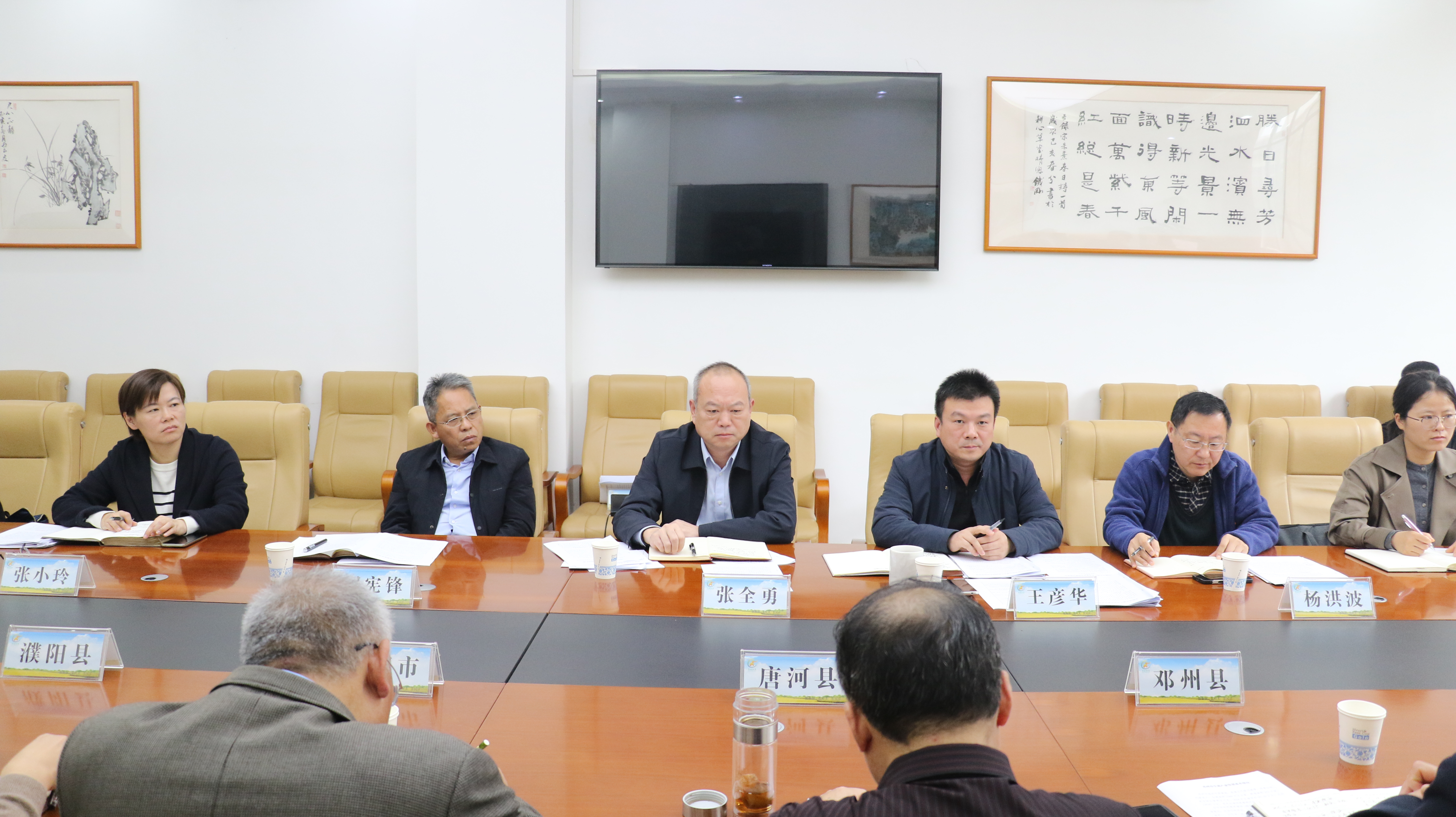 省农业农村厅召开生猪产业“养加销智联”  高质量发展模式座谈会