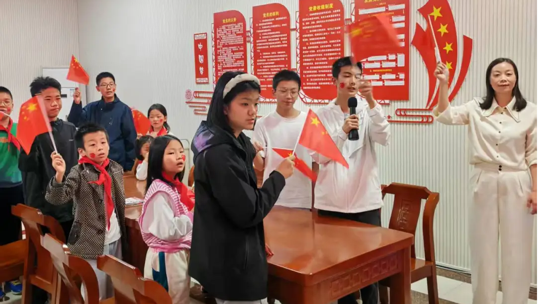 平桥区图书馆公益讲座之《热爱祖国 心怀天下》