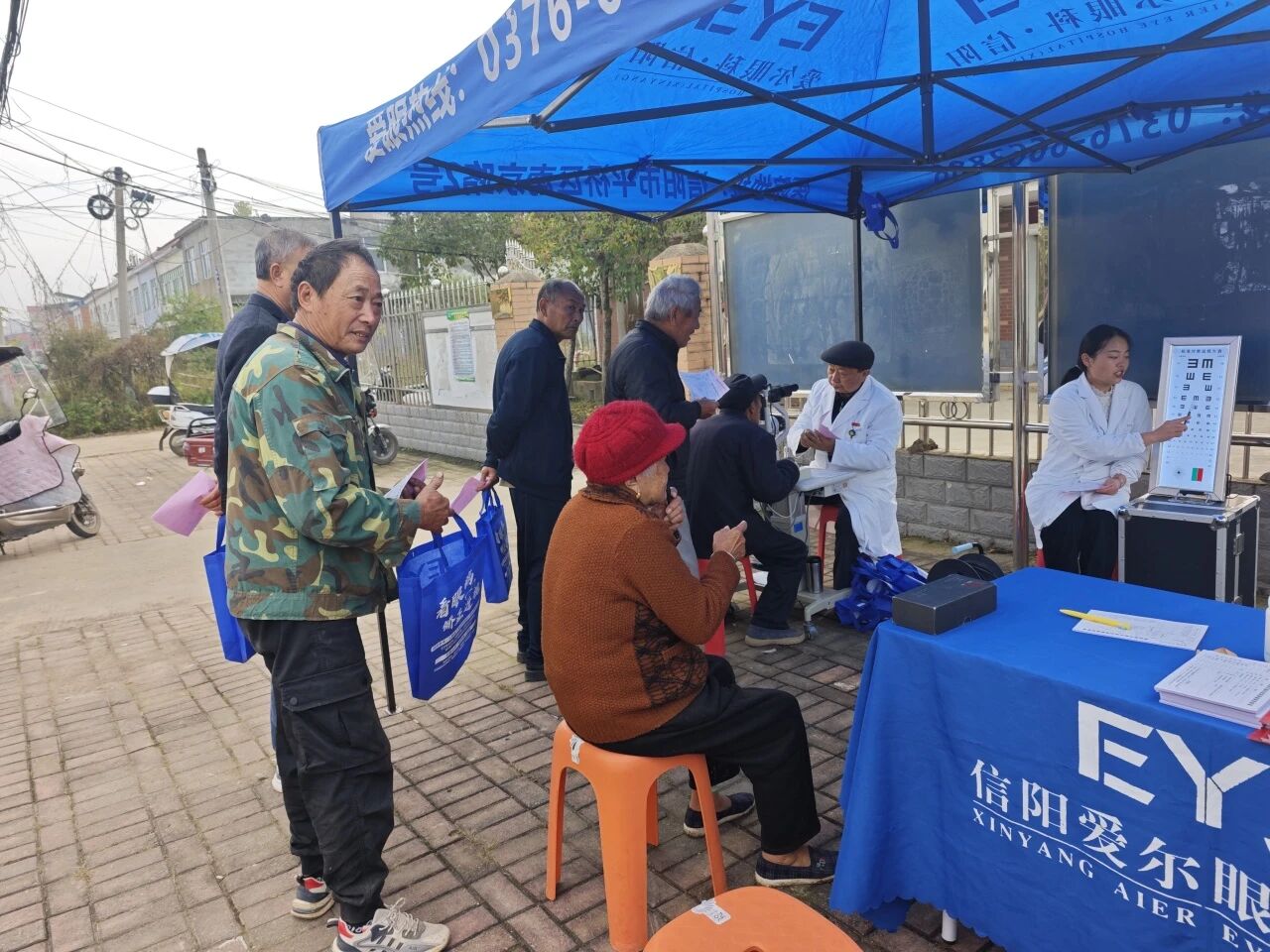 肖王镇肖王村开展“我们的节日·重阳”孝善敬老饺子宴活动 肖王镇肖王村开展“我们的节日·重阳”孝善敬老饺子宴活动