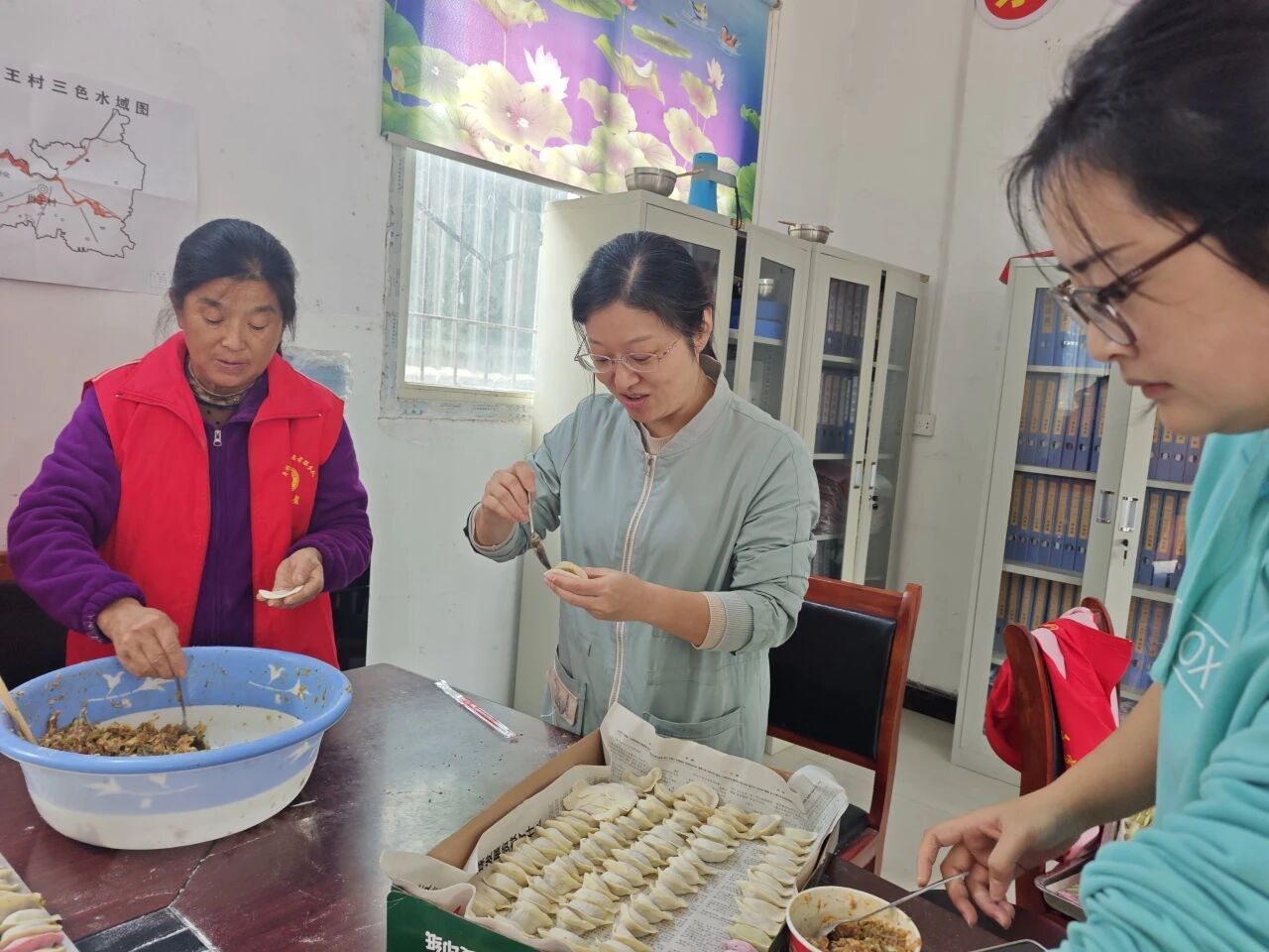 肖王镇肖王村开展“我们的节日·重阳”孝善敬老饺子宴活动 肖王镇肖王村开展“我们的节日·重阳”孝善敬老饺子宴活动