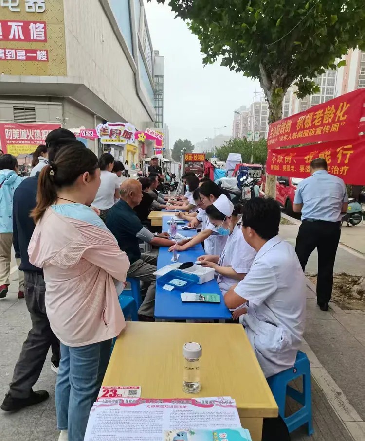 淮滨县卫健委组织开展无偿献血健康科普宣传活动
