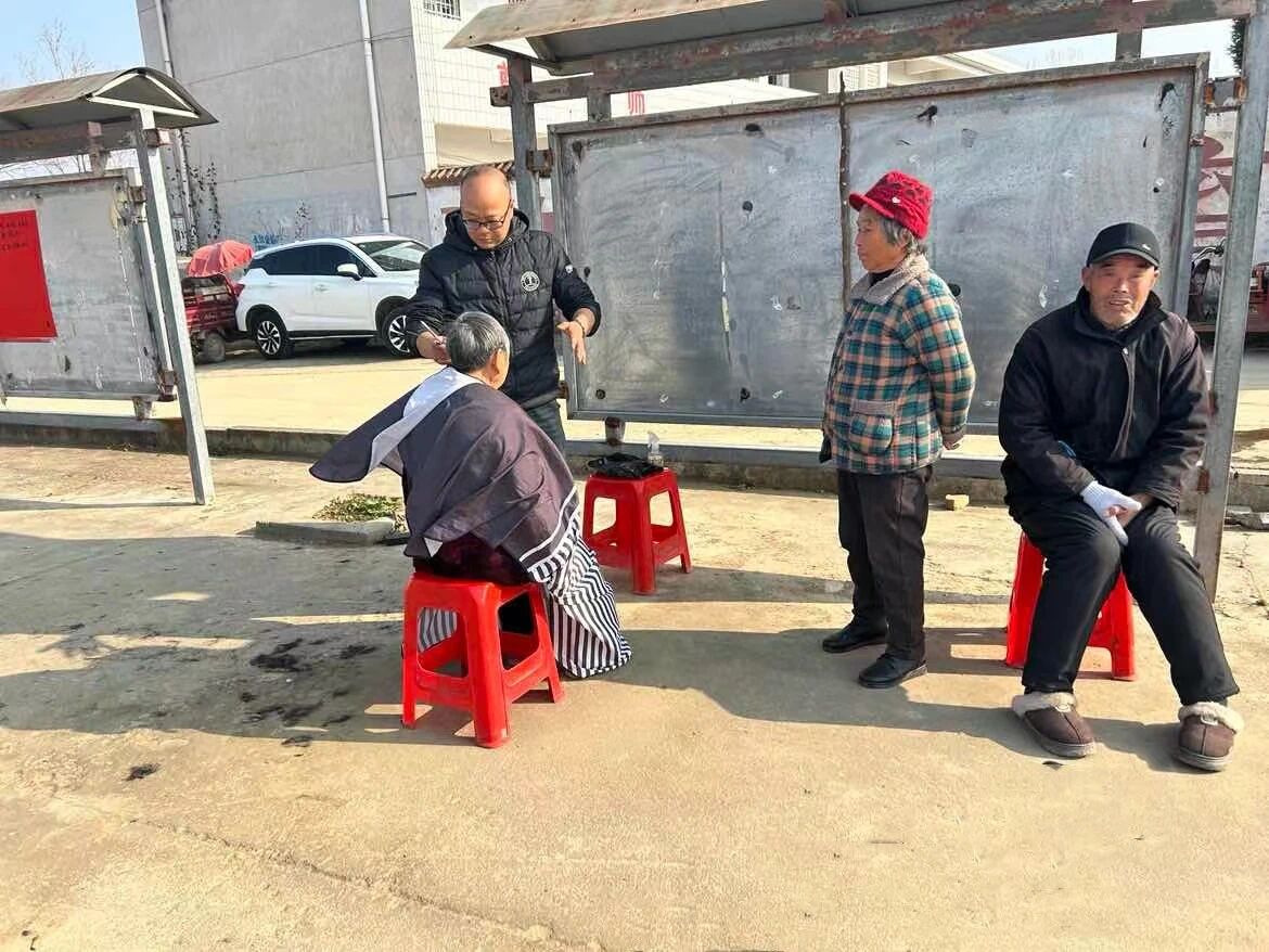 肖王镇郭洼村开展孝善敬老饺子宴活动 肖王镇郭洼村开展孝善敬老饺子宴活动