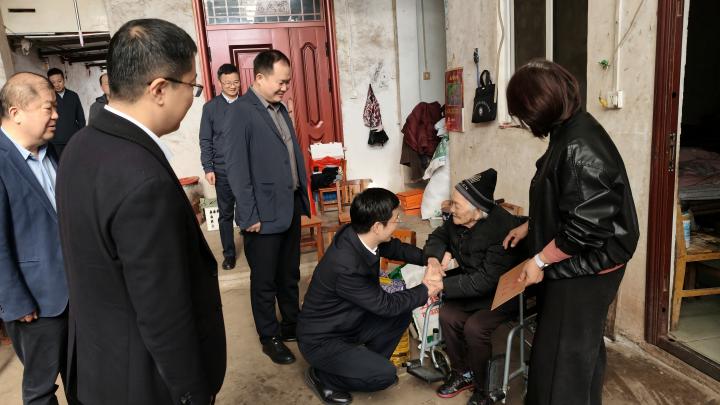 高店镇：重阳暖阳映桑榆 殷殷关怀润心田