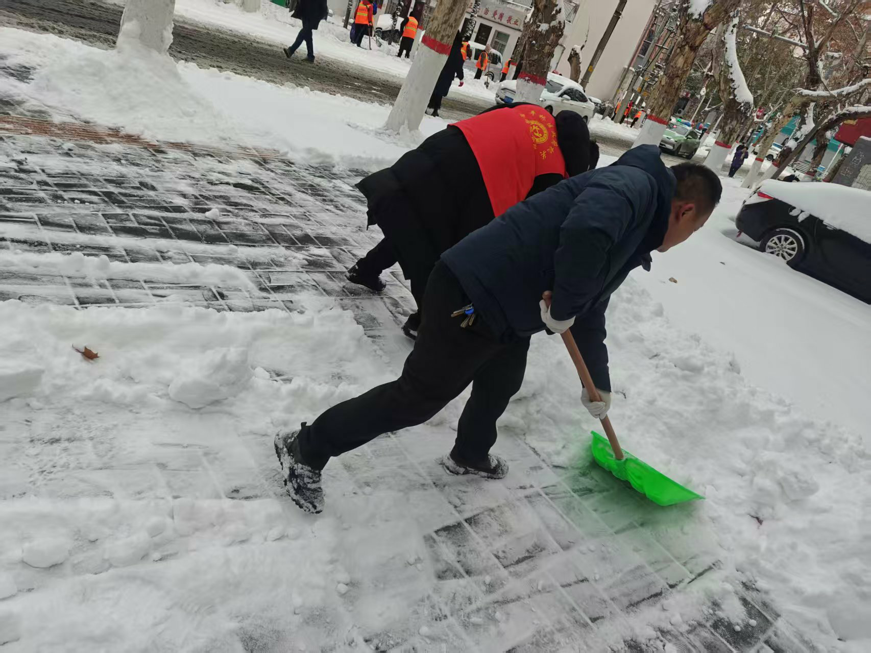 平桥区营商环境服务中心：扫雪清障护出行 凝心聚力优营商