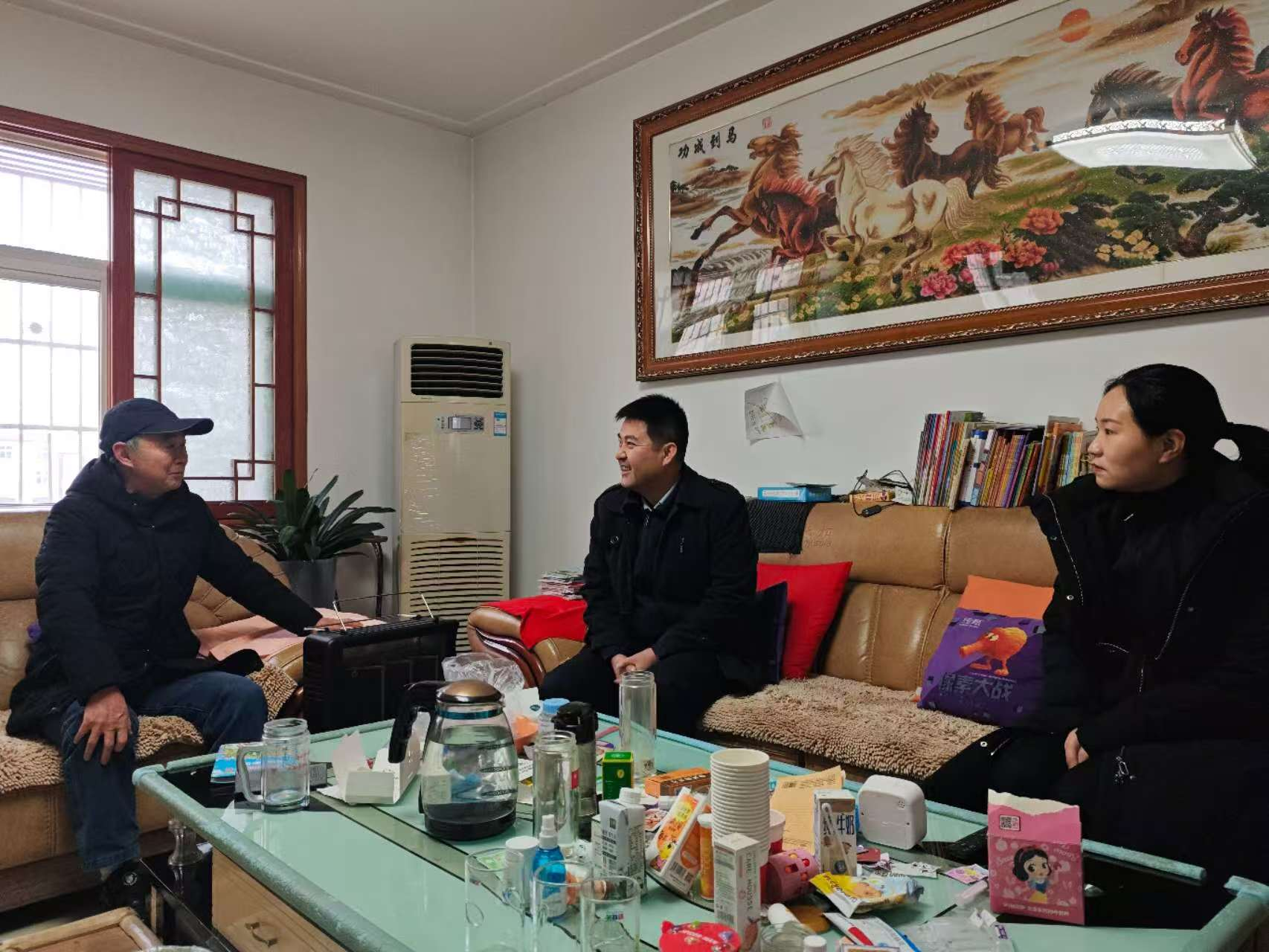 平桥区城市管理局春节前走访慰问退休老干部 平桥区城市管理局春节前走访慰问退休老干部