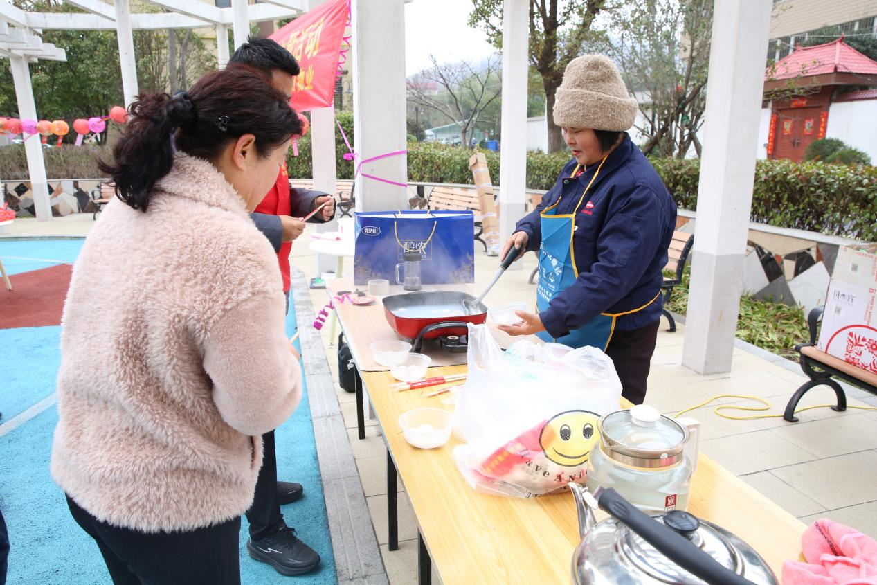 邻里闹元宵 同心共团圆 ——市审计局联合京深社区开展元宵节主题活动