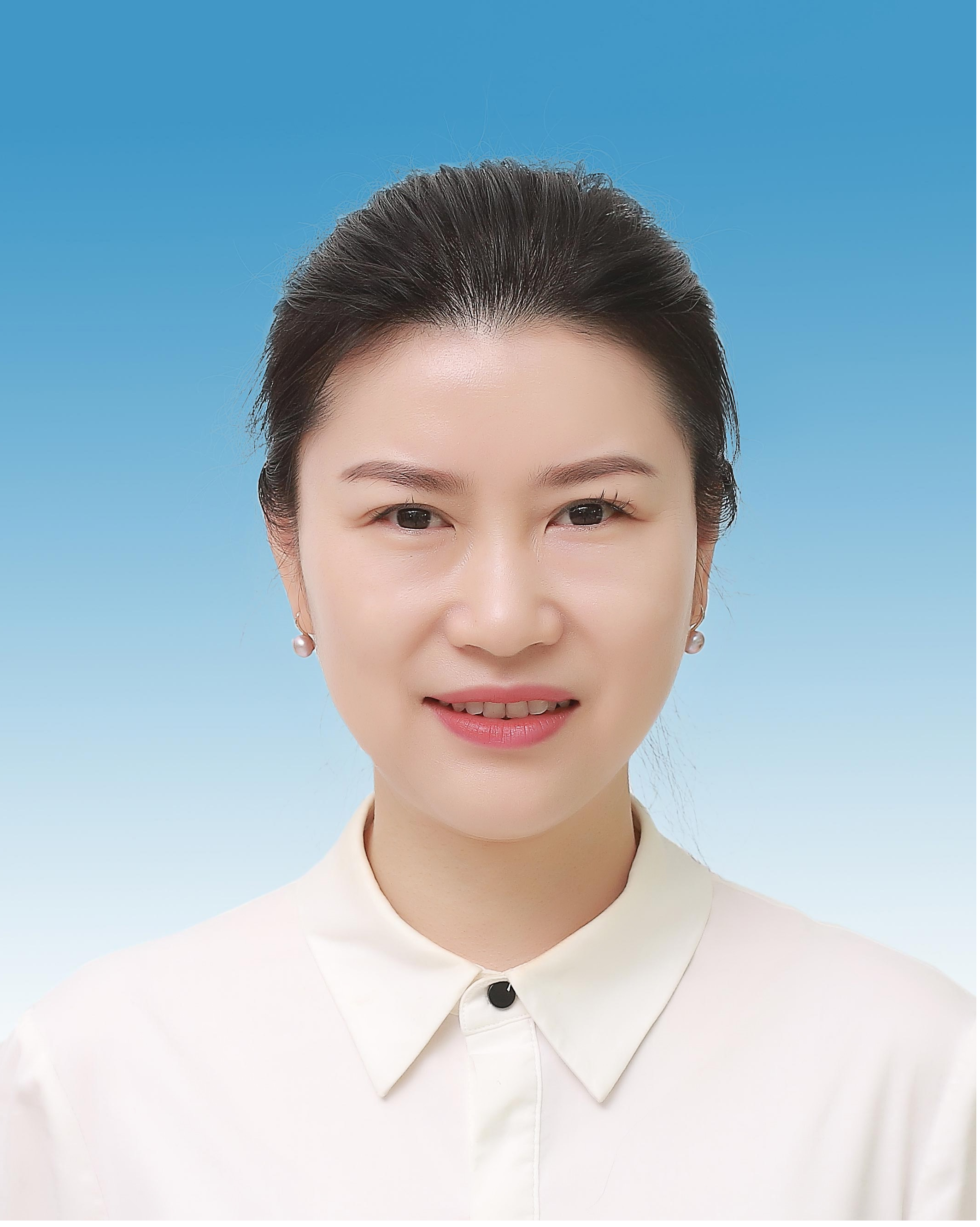 刘洁 信阳市财政支付中心党支部书记、主任