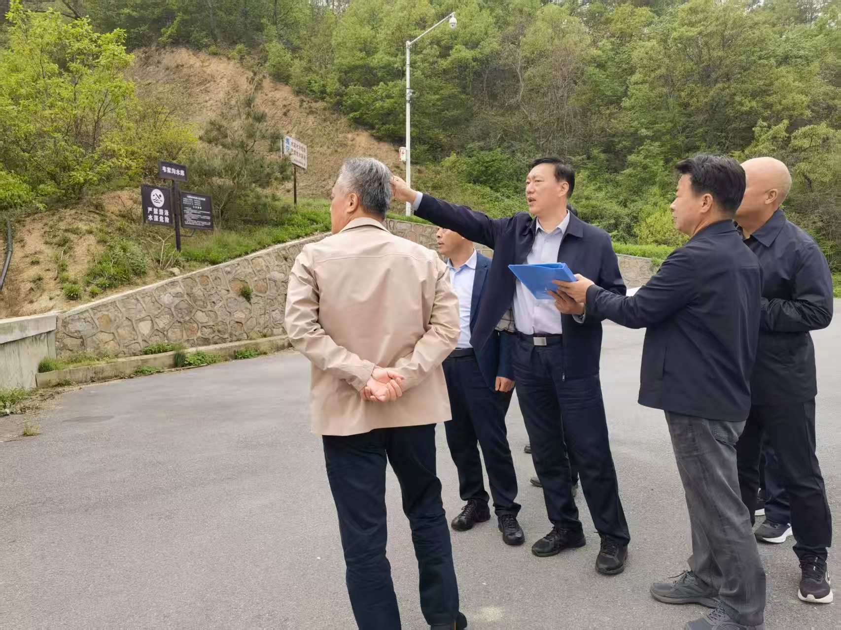 信阳市自然资源和规划局：靠前服务解难题 深入鸡公山景区开展用地预审调研