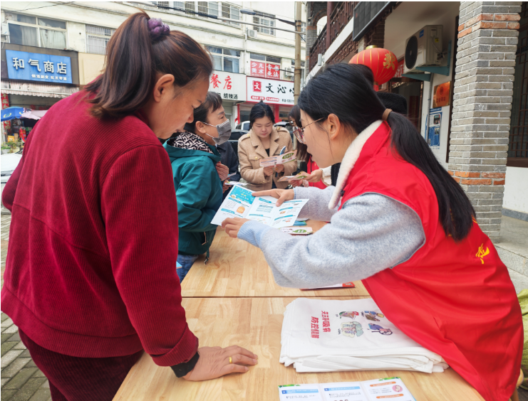 平桥街道：开展癌症防治宣传活动