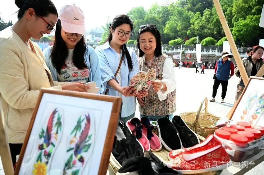 信阳市新县:多彩活动齐登场 红城文旅热力足 图片