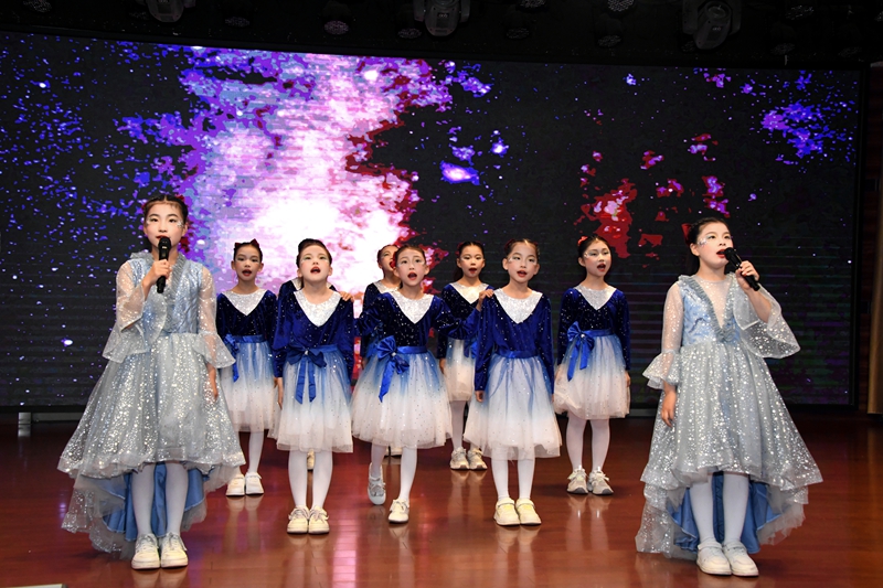 书香同行 阅读青春——2026年潢川县中小学生阅读分享展示活动圆满举行