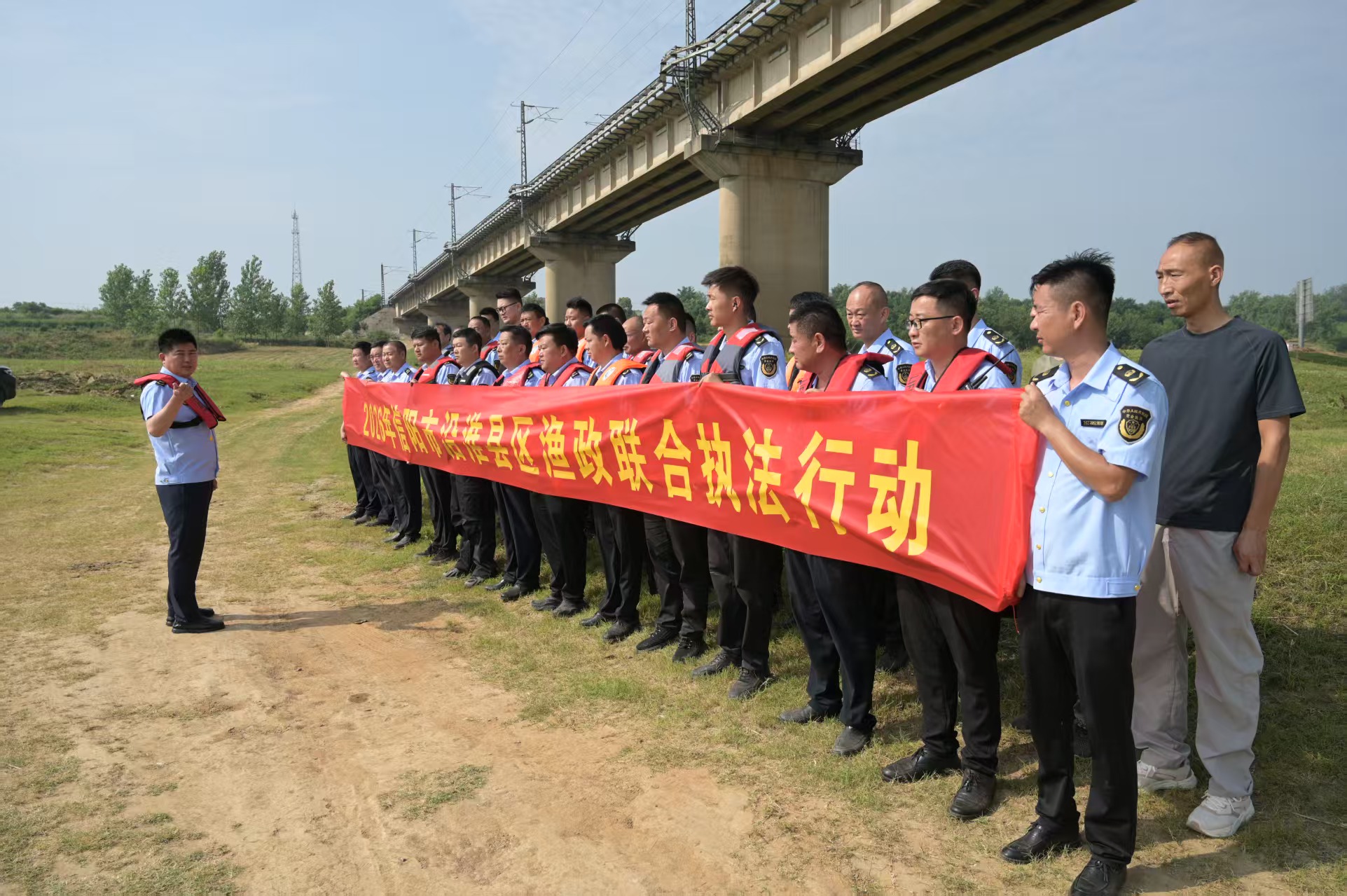 坚守禁渔红线 守护淮河生态
