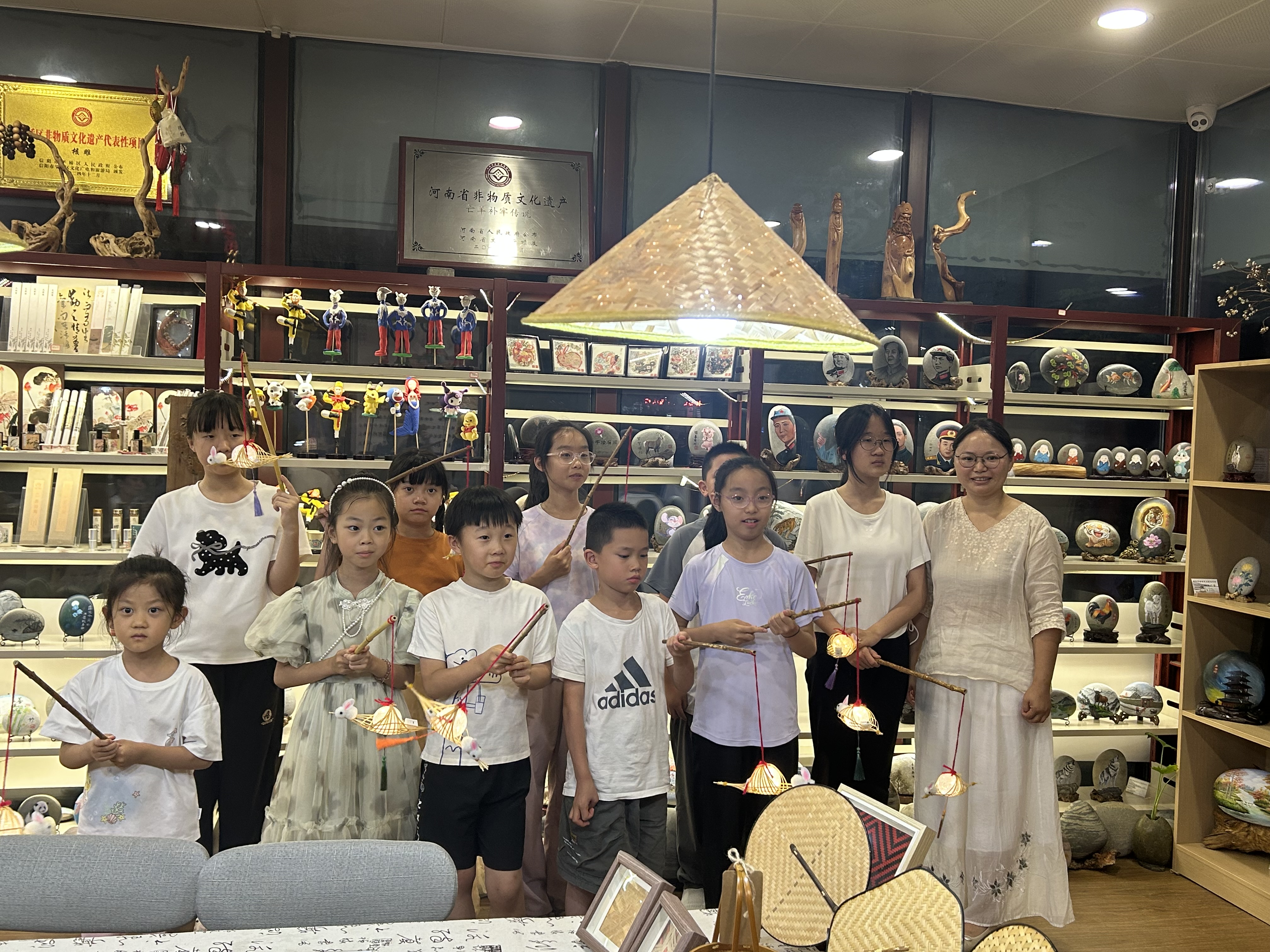 区文广旅局开展“竹丝轻绕，匠心传习”非遗传承活动
