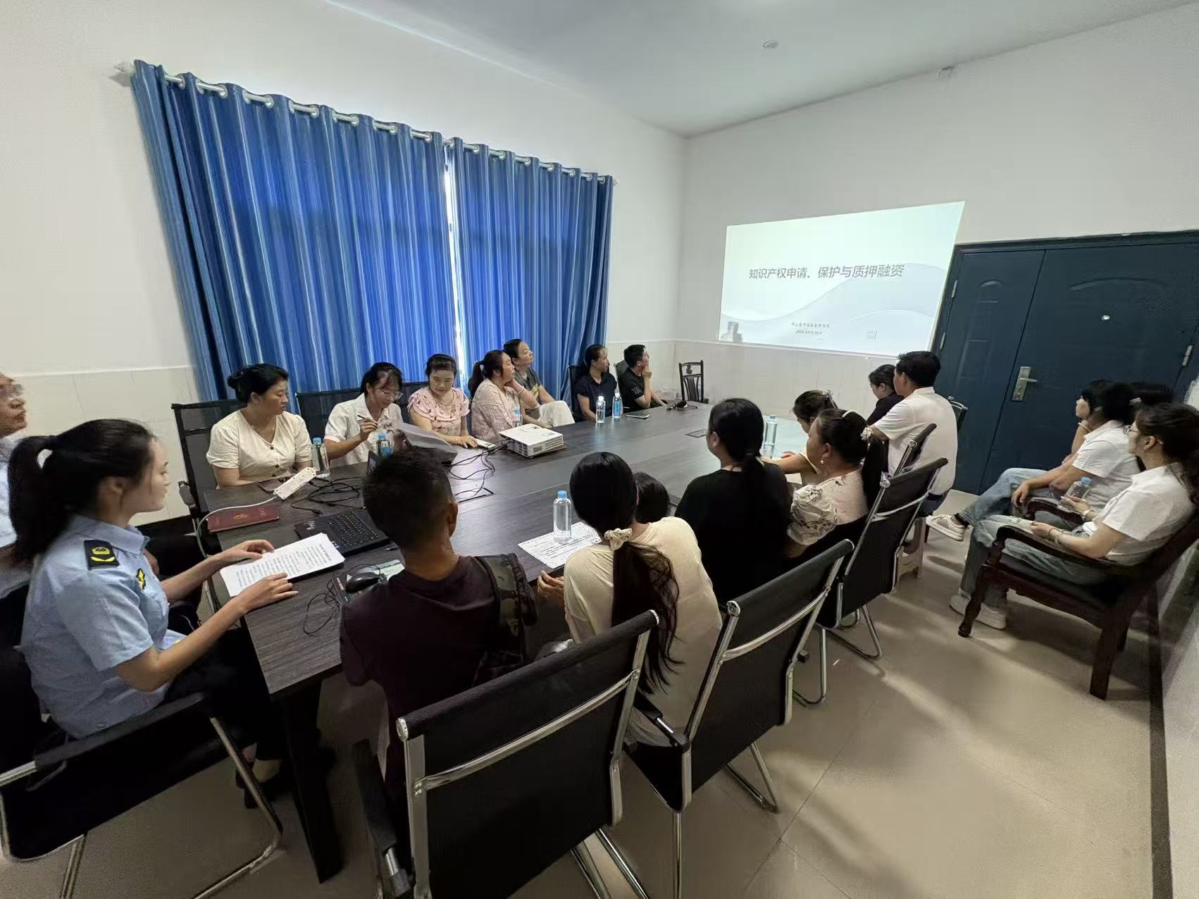 罗山县市场监管局：开展知识产权精准培训 赋能特色产业提质增效